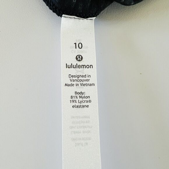 LULULEMON ATHLETICA Diverge Emboss Black Align HR Crop 21" Leggings - US 10 - Picture 5 of 7